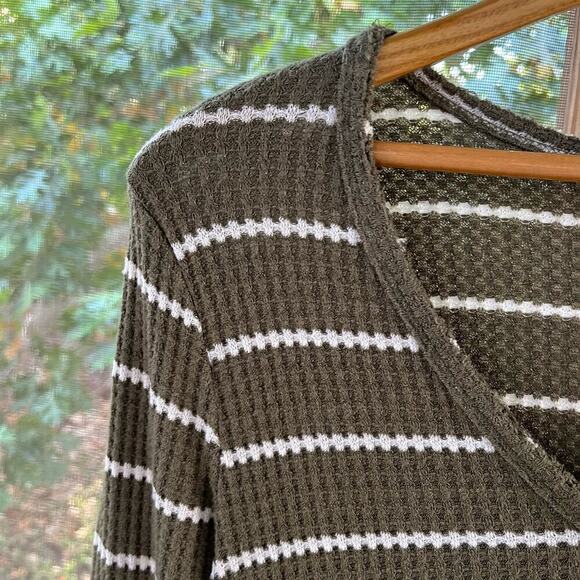 Anthropologie Eri & Ali Green & White Striped Ruffled Knit Top Size XS - Picture 4 of 8